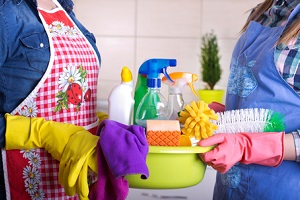 Trabajadora de casa particular: aprende cómo cotizar  